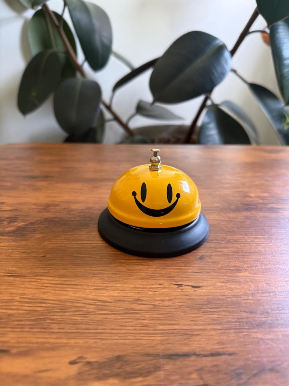 Smiley Service Bell - Yellow Party Desk Bell